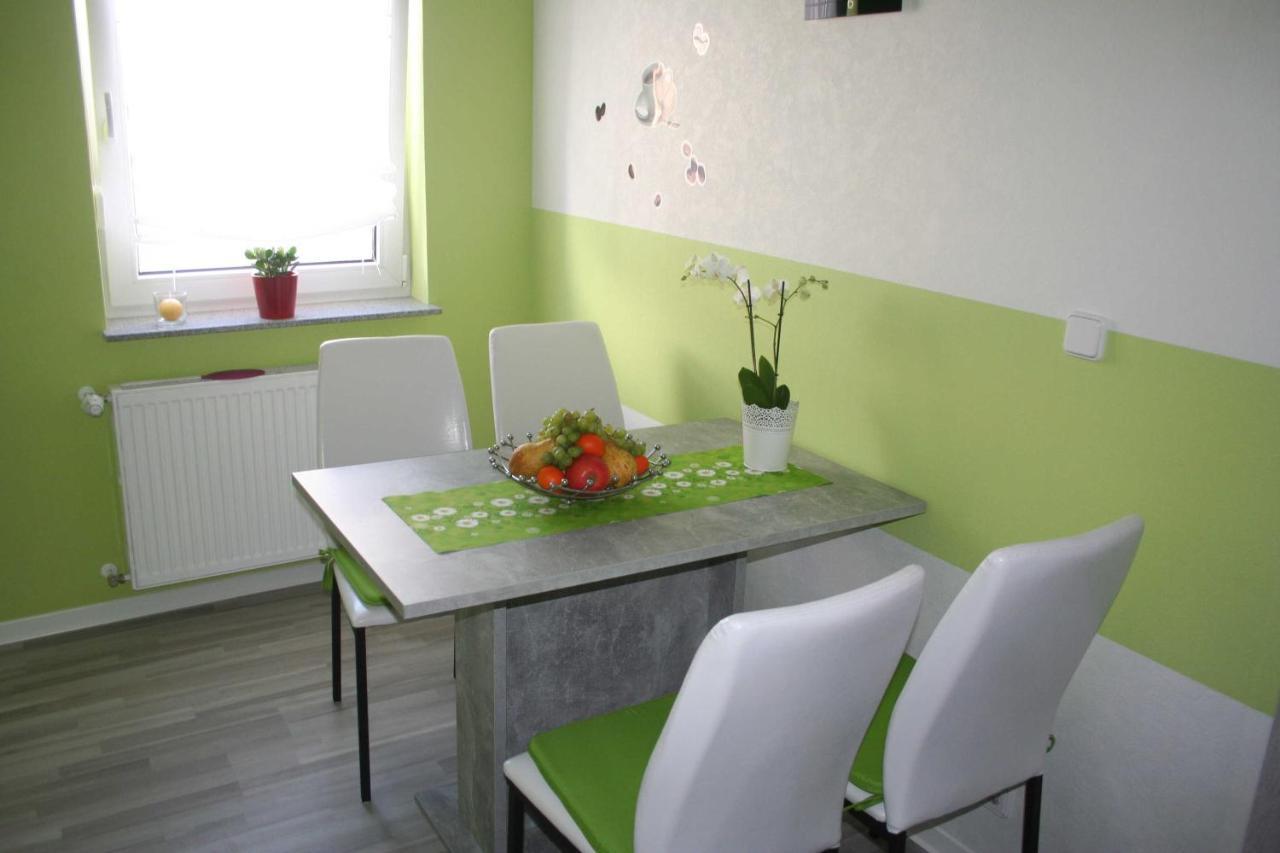 Ferienwohnung Spatzennest In Edesheim Buitenkant foto